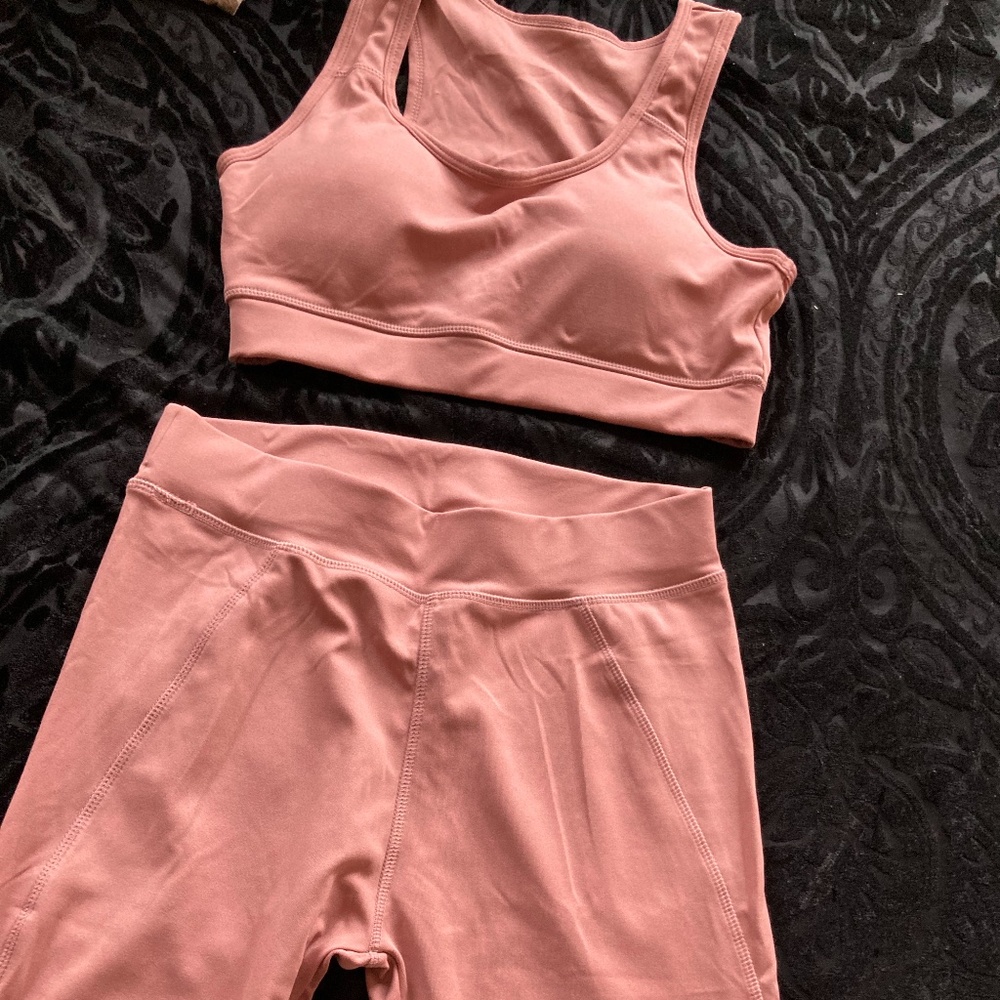 Pink workout set